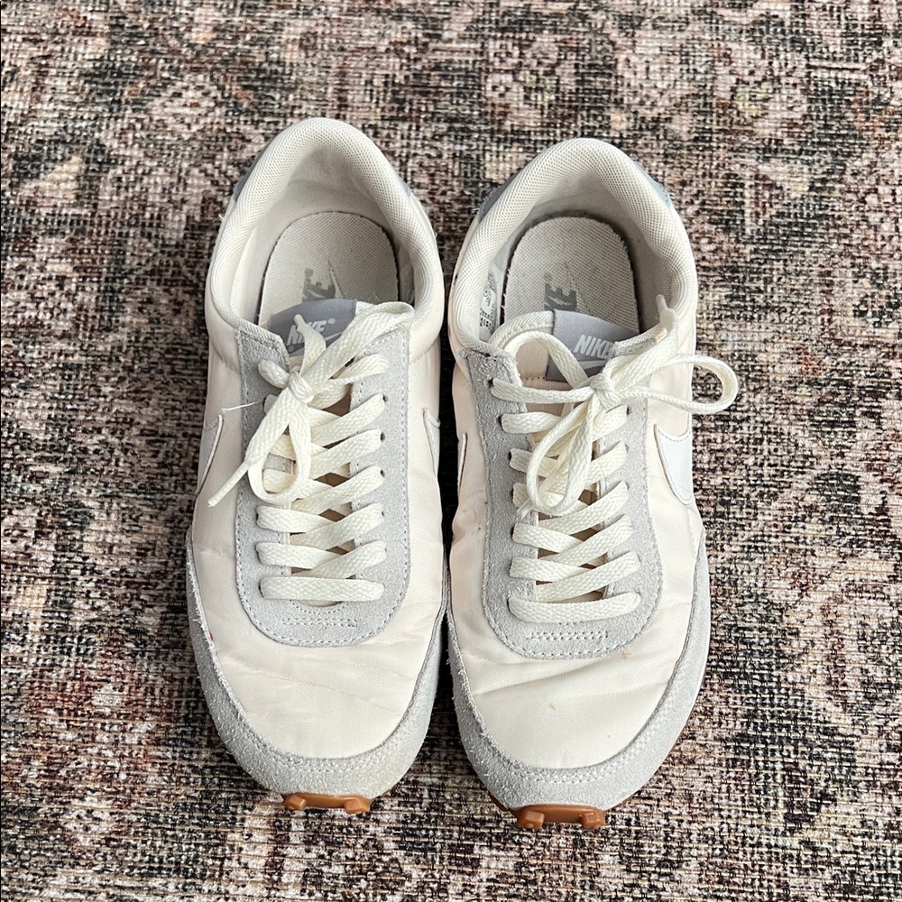 Nike Cream and Gray Casual Sneakers